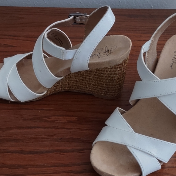 Women's shoes size 6 - Picture 2 of 3